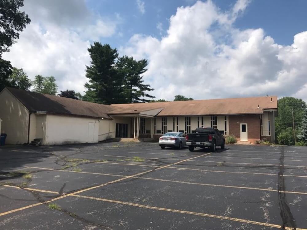 Former Elizabeth Lake Rd Church of Christ - 183 S. Winding Dr, Waterford, Michigan 48238 | Real Estate Professional Services