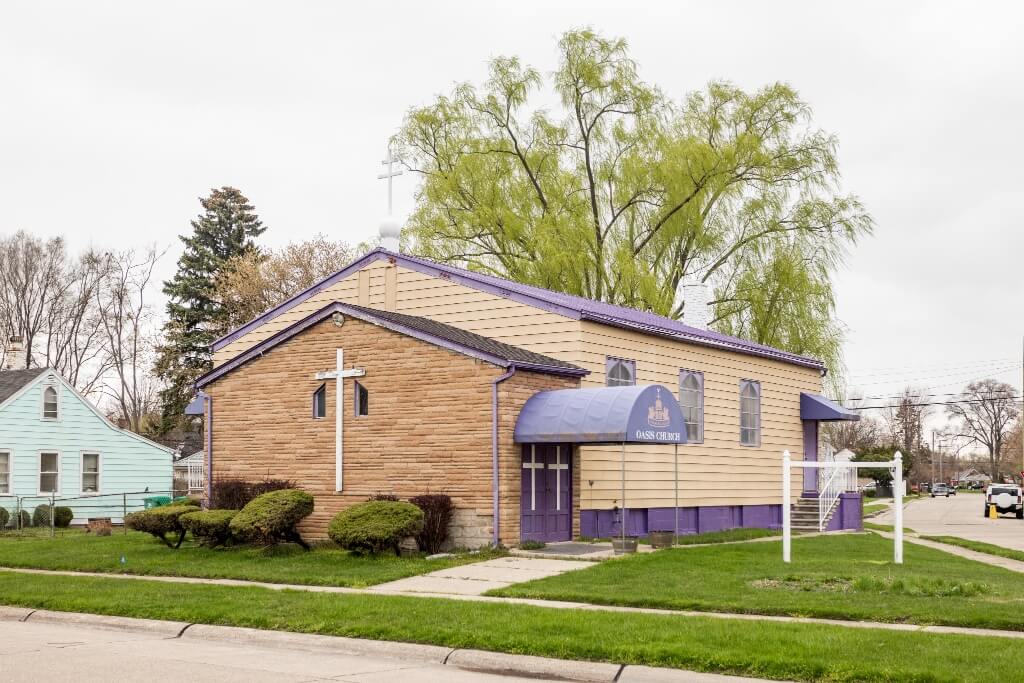 Nice Starter Church + Small House - 14873 Collinson Ave, Eastpointe, Michigan 48021 | Real Estate Professional Services