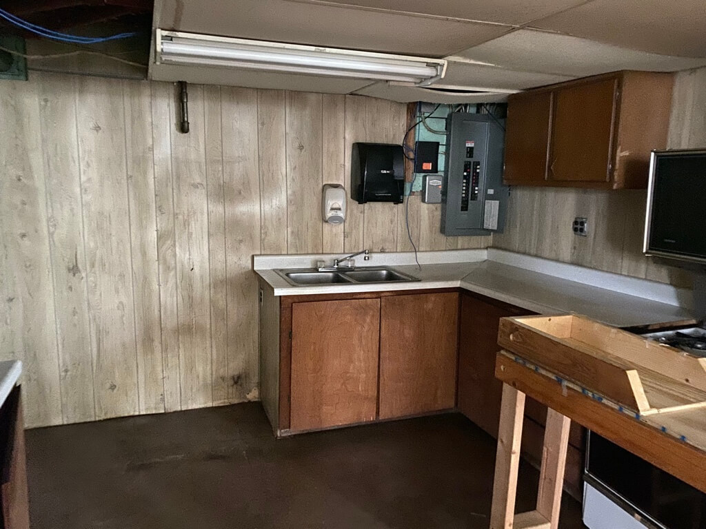 Former Healing Waters Tabernacle | Real Estate Professional Services