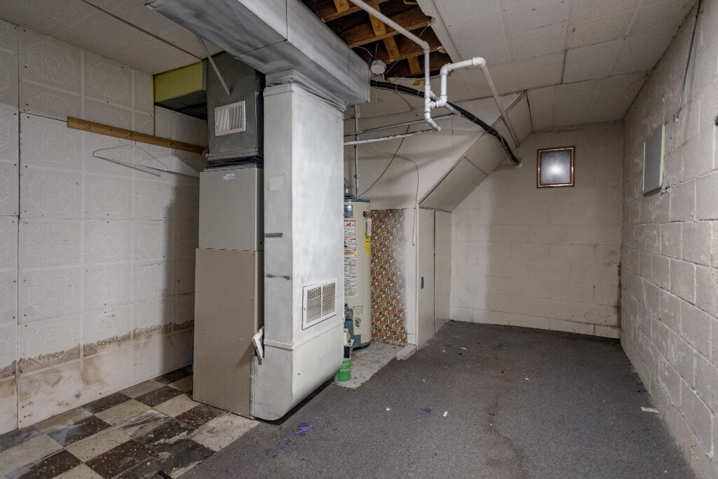 Nice Starter Church + Small House | Real Estate Professional Services