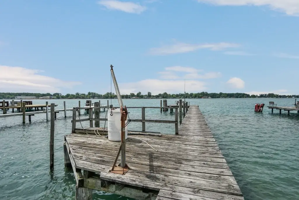 Pointe Trimble Rd Residence | Real Estate Professional Services