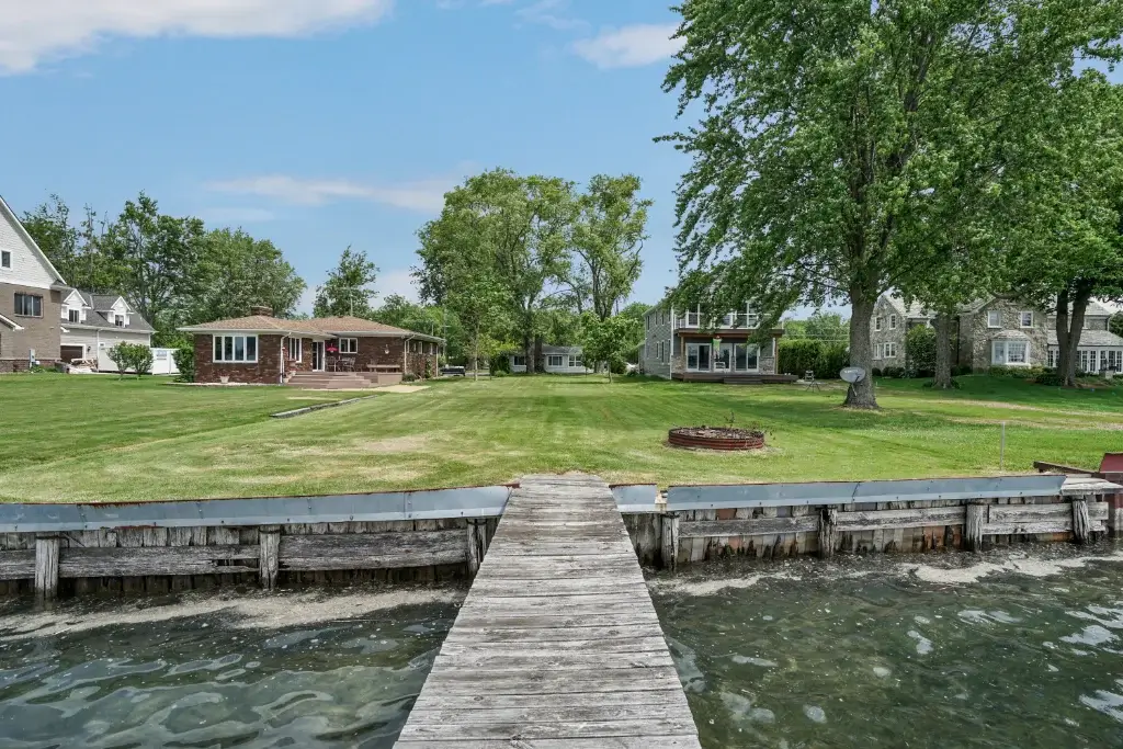 Pointe Trimble Rd Residence | Real Estate Professional Services