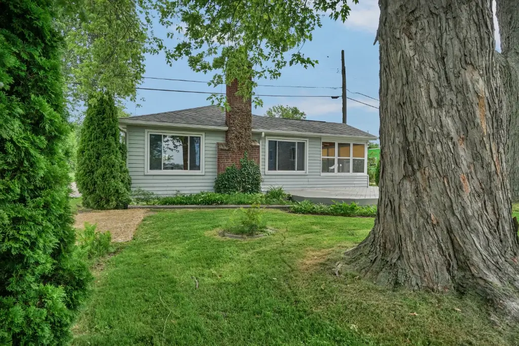 Pointe Trimble Rd Residence | Real Estate Professional Services