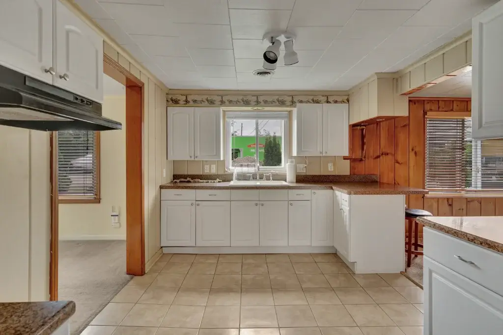 Pointe Trimble Rd Residence | Real Estate Professional Services