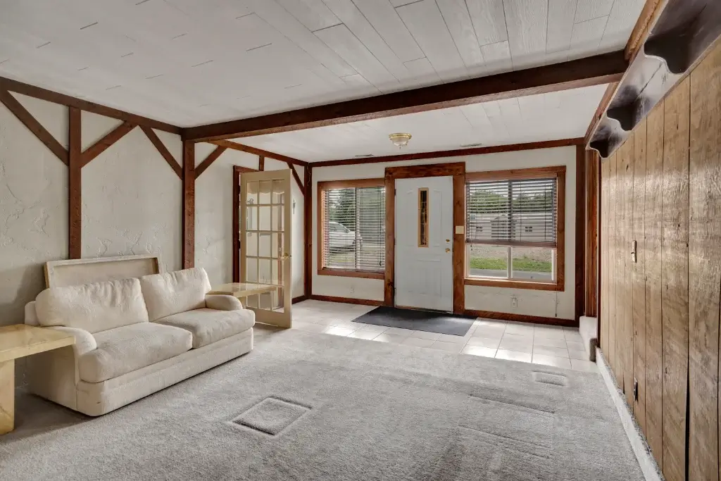 Pointe Trimble Rd Residence | Real Estate Professional Services