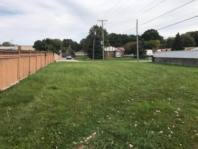 2,715 Square Foot Multi-Use Building | Real Estate Professional Services